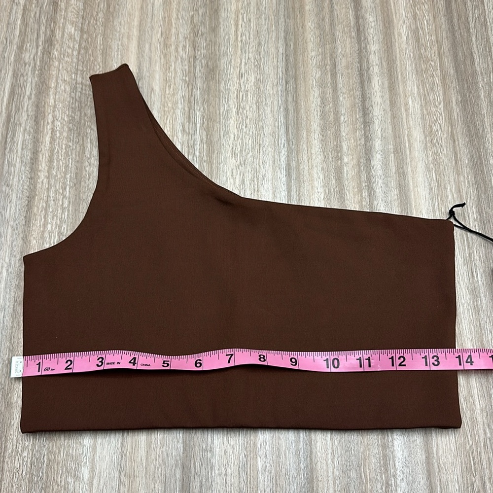 NWT Girlfriend Collective Bianca One Shoulder Bra in color earth size medium - Picture 8 of 8